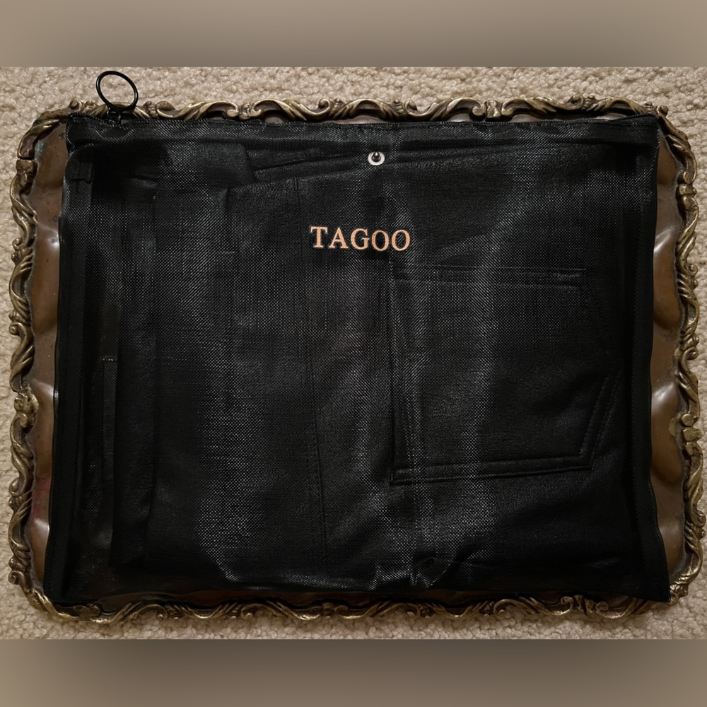 Tagoo Faux Leather High Waisted Leggings with Pockets! NWT!